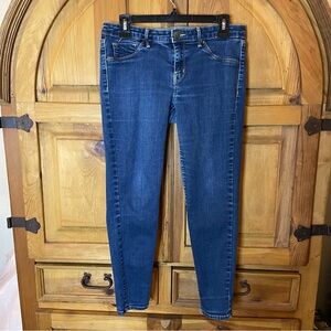 Mossimo - Mid-Rise Jeggings with Stretch! Size 10